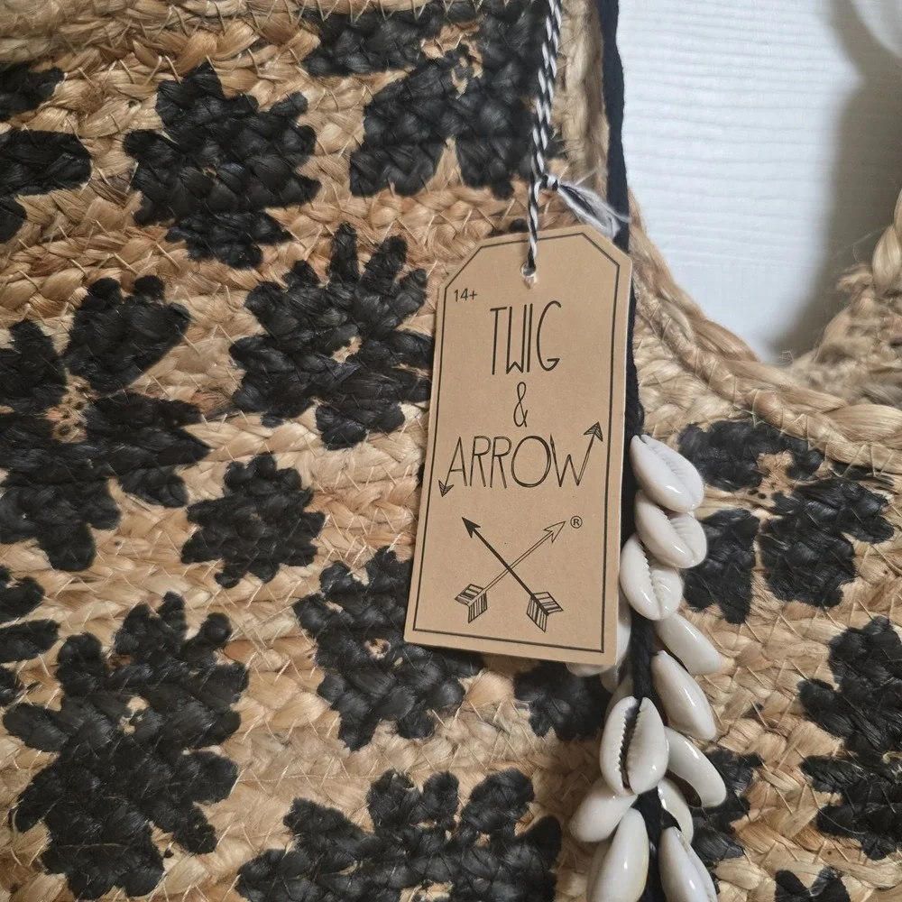 Twig And Arrow Woven Tote Bag‎ NWT